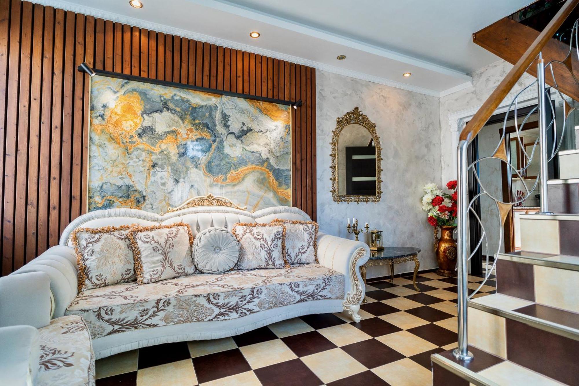 Luxurious Villa With Lush Garden And Huge Terrace Near Herastrau Park Bukarest Eksteriør billede